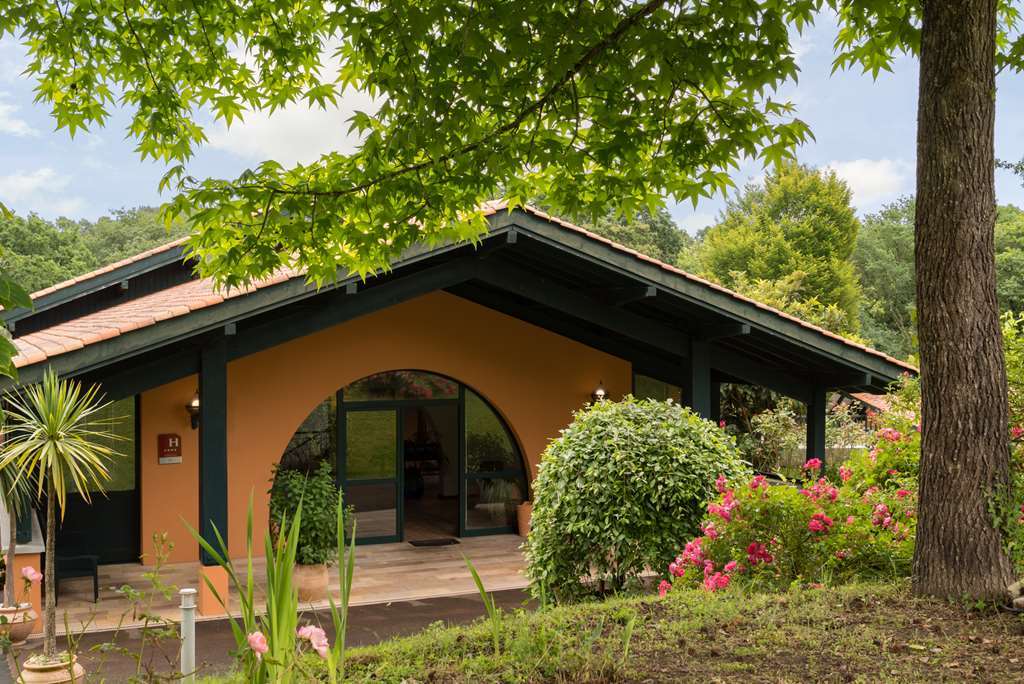 Les Frères Ibarboure Hotel